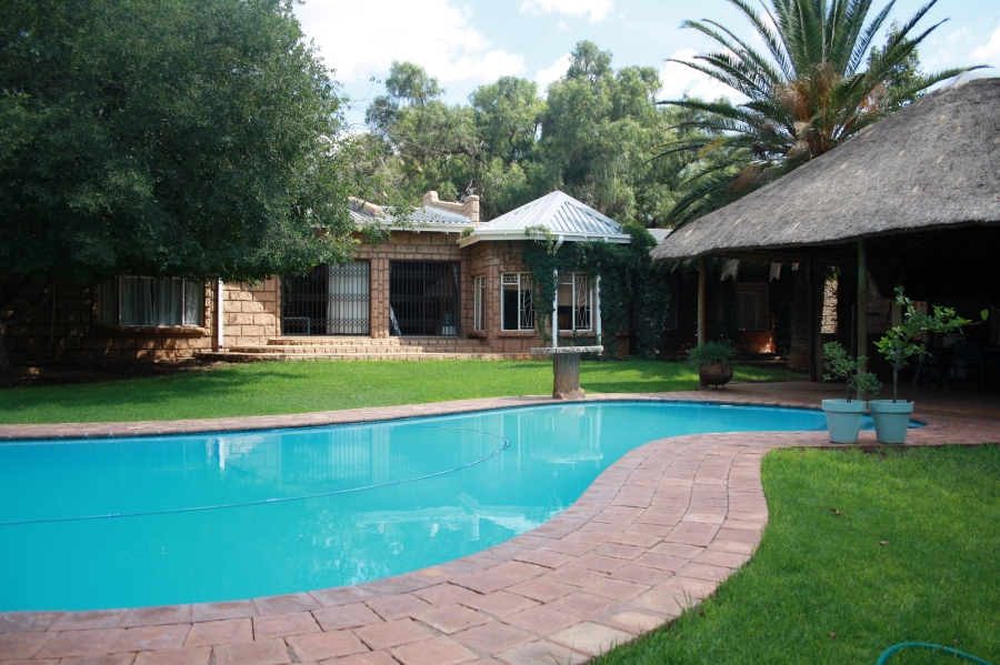 3 Bedroom Property for Sale in Kuruman Northern Cape